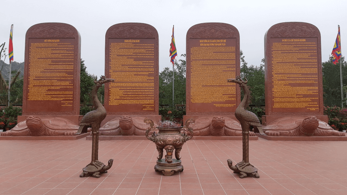 4 stone steles at Bach Dang Giang relic site