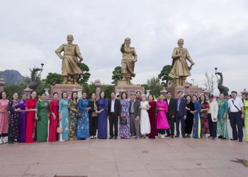 HỘI HƯU TRÍ AGRIBANK KHU VỰC HẢI PHÒNG VÀ HẢI DƯƠNG TỔ CHỨC CHƯƠNG TRÌNH GIAO LƯU “GIAO LƯU – KẾT NỐI – NGHĨA TÌNH AGRIBANK”